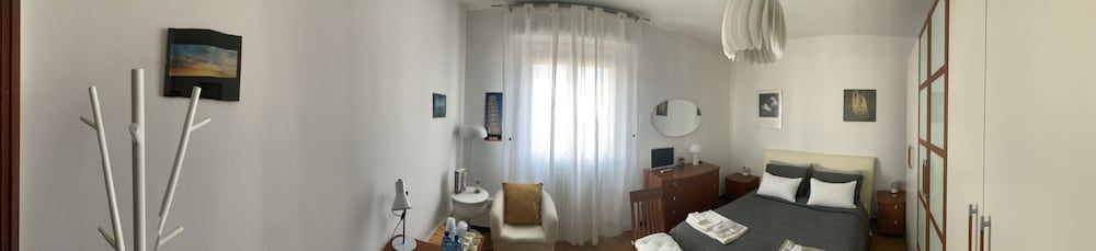 Pampero & Catona House B&B Family Room, Non Smoking, Private Bathroom (External) 5