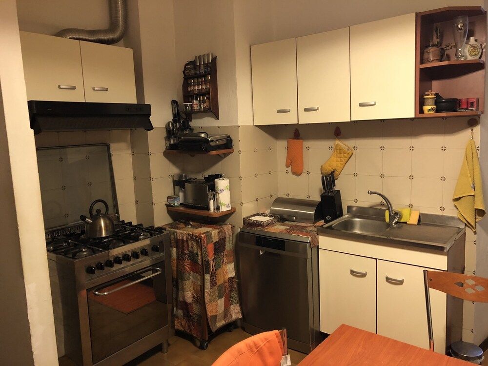 Pampero & Catona House B&B Family Room, Non Smoking, Private Bathroom (External) 35