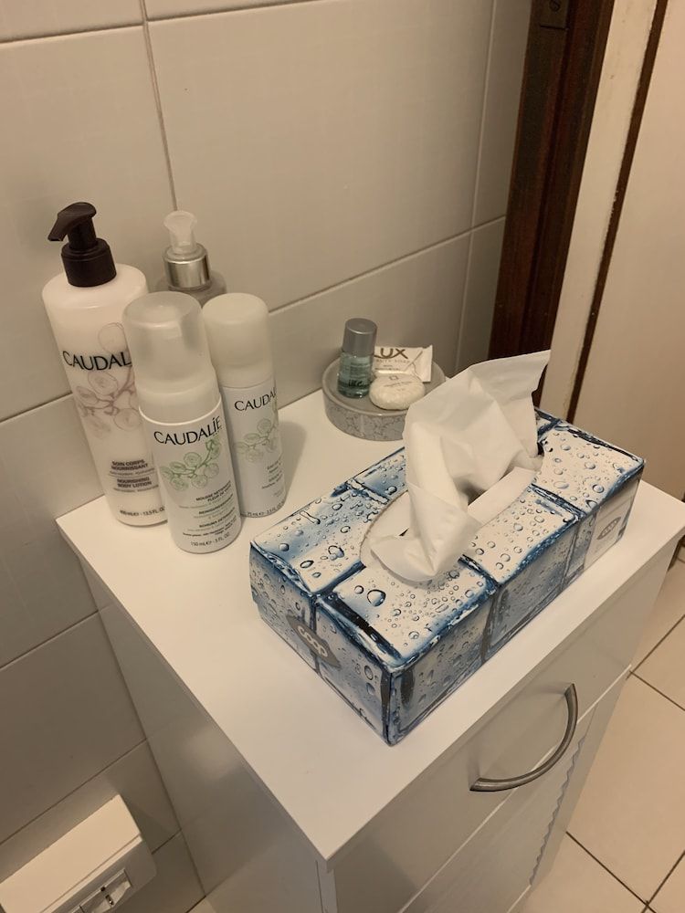 Pampero & Catona House B&B Family Room, Non Smoking, Private Bathroom (External) 32