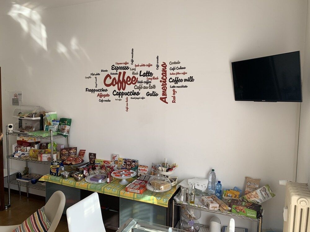 Pampero & Catona House B&B Family Room, Non Smoking, Private Bathroom (External) 18