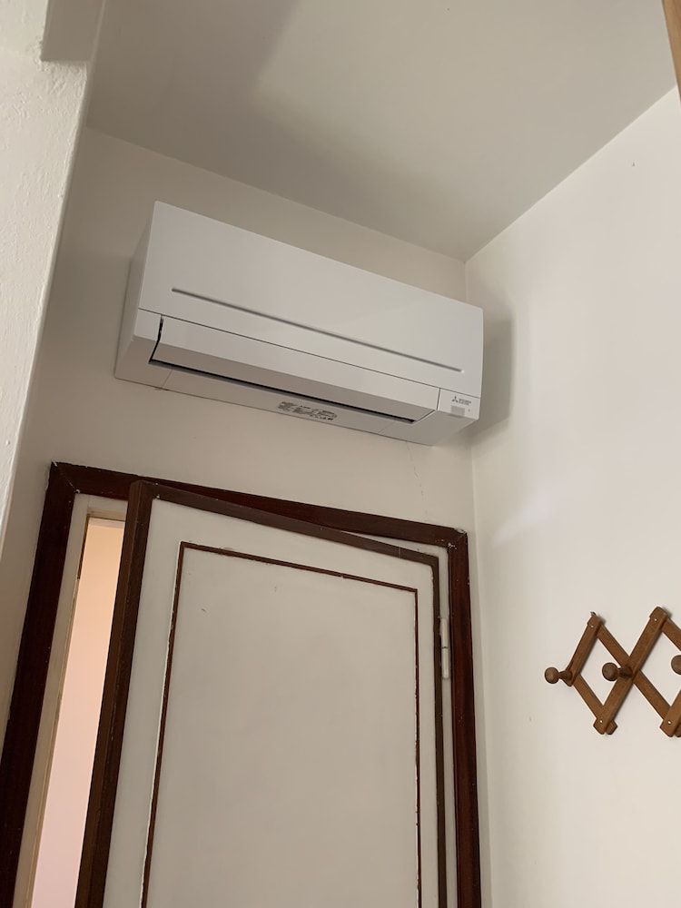 Pampero & Catona House B&B Family Room, Non Smoking, Private Bathroom (External) 28