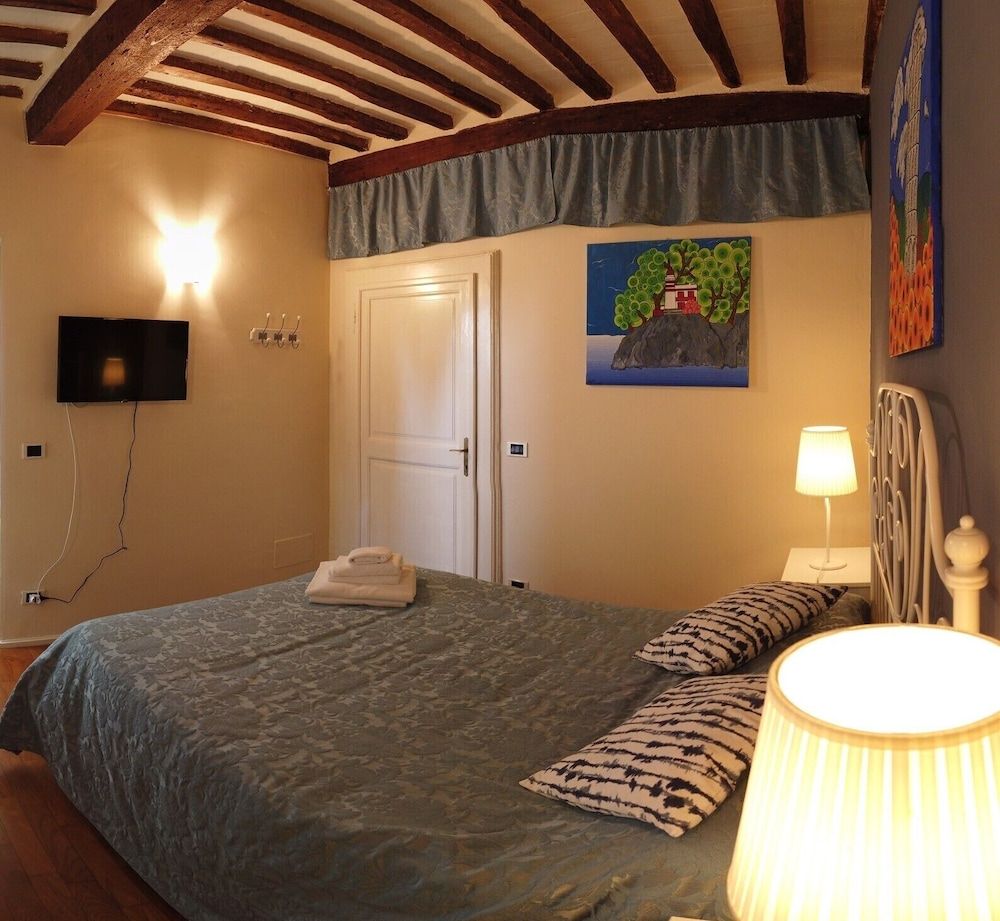Attico sulla Torre Double Room (French) 2