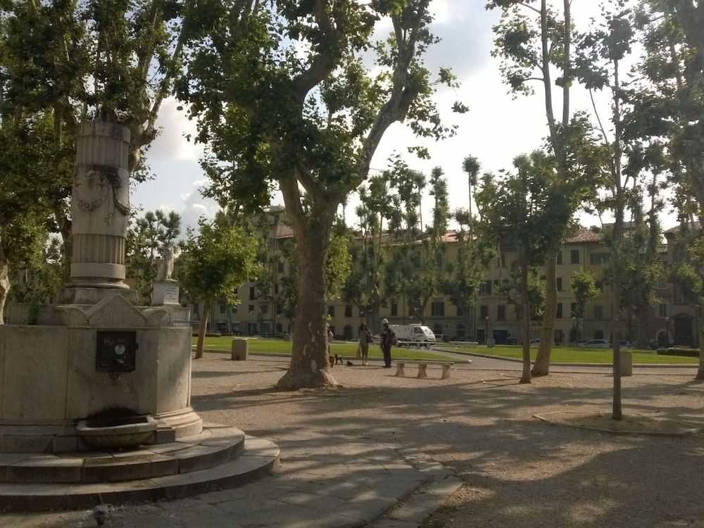 undefined Pisa Stay Close to Leaning Tower 4