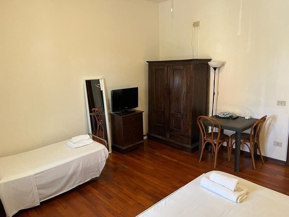 Il Cielo di Lucio Triple Room, Bathtub (Room 03) 10