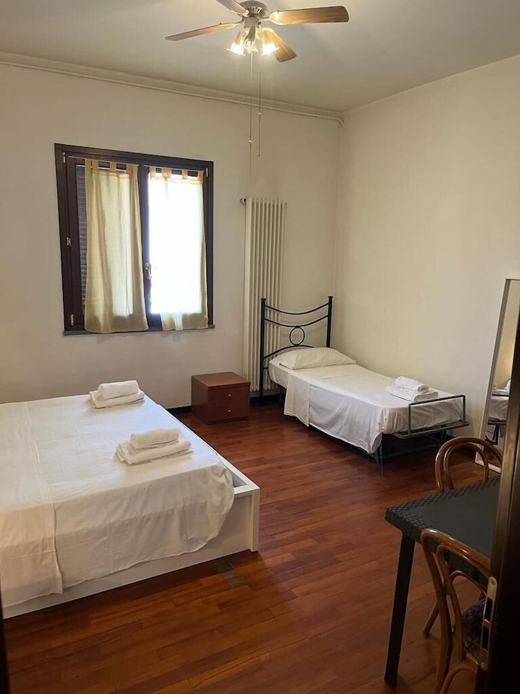 Il Cielo di Lucio Triple Room, Bathtub (Room 03) 2