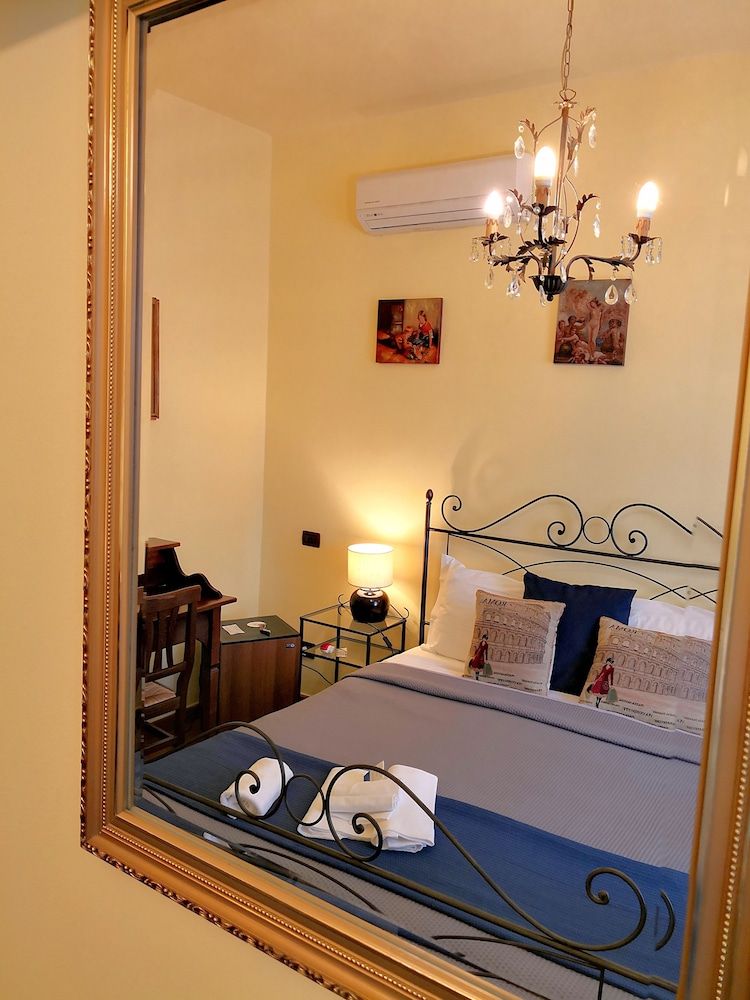 undefined B&B Window To The Tower 3