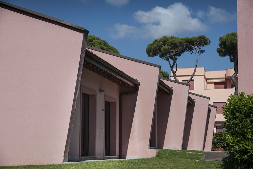 undefined Miramare Resort 6