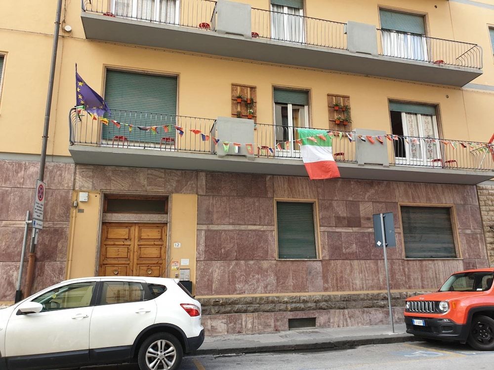 undefined Pisa Train Station Hostel 5