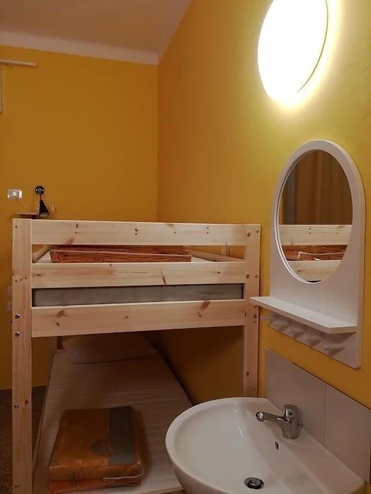 undefined Pisa Train Station Hostel 8