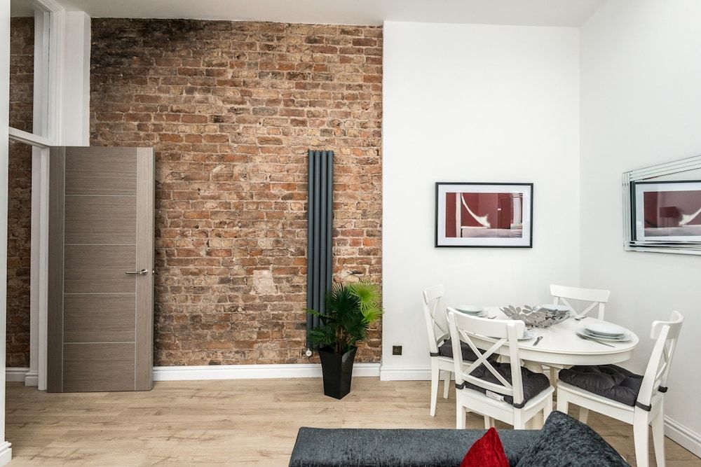 Stunning City Centre 2 Bedroom Apartments Apartment, Multiple Beds 10