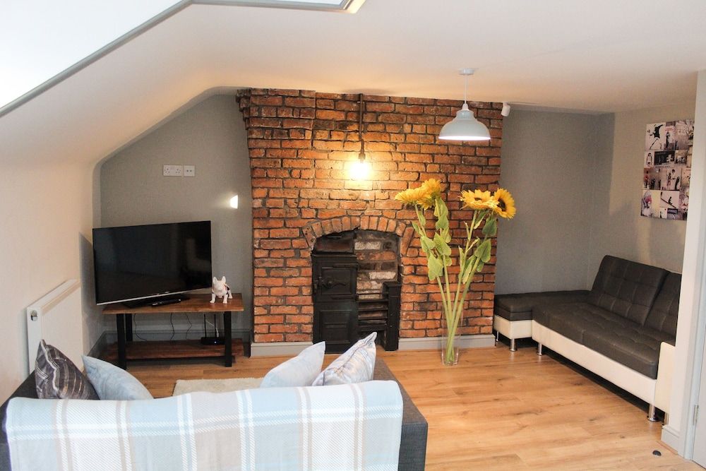 undefined Liverpool 2 Bed Apartment - Tartan York 4