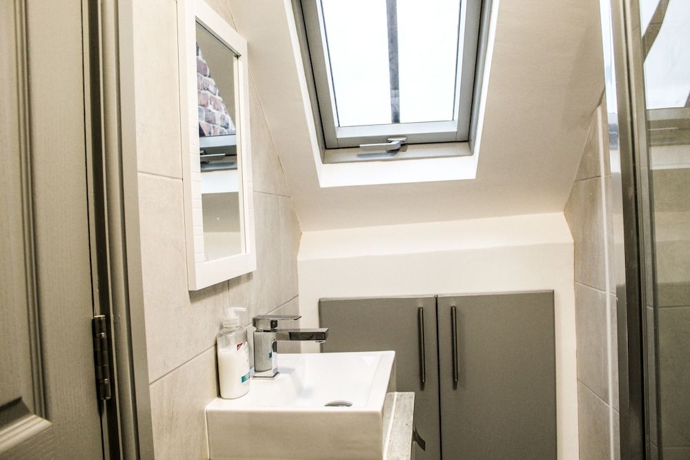 undefined Liverpool 2 Bed Apartment - Tartan York 5