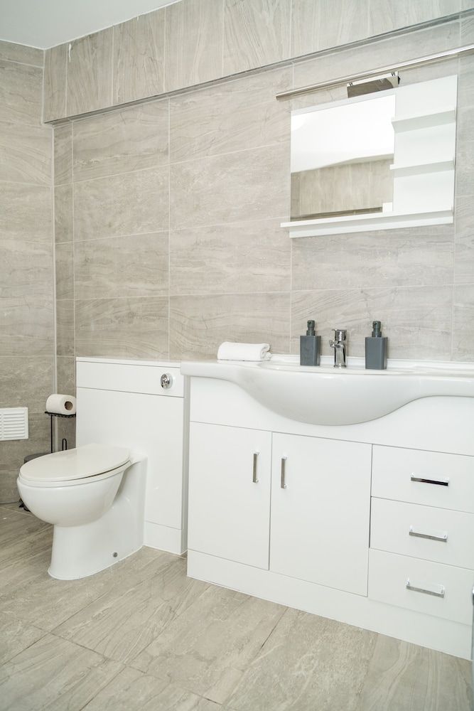 St Lukes Building Superior Apartment, 2 Bedrooms 24