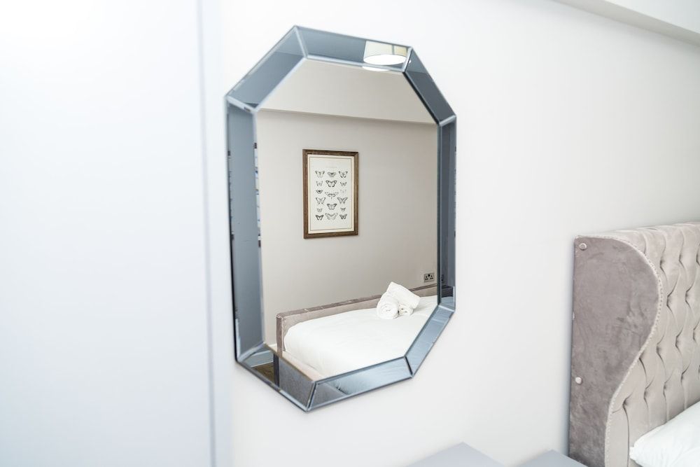 St Lukes Building Superior Apartment, 2 Bedrooms 15