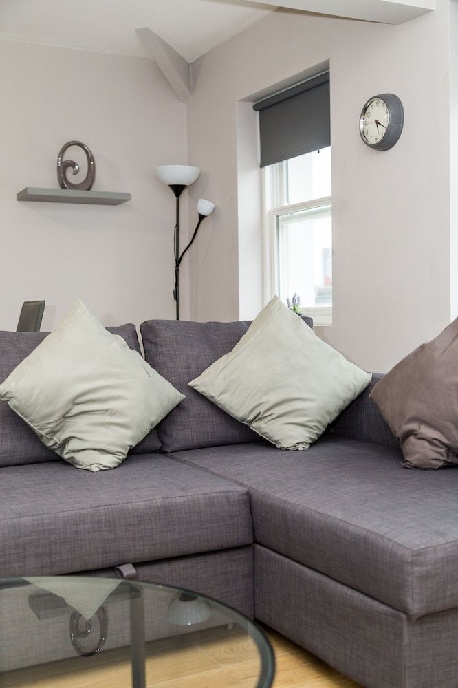 St Lukes Building Superior Apartment, 2 Bedrooms 14