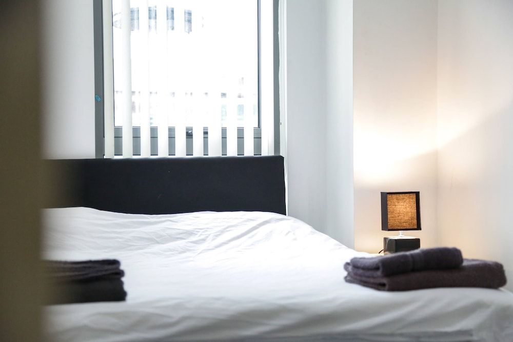 undefined Henry Street - Apt 20 8