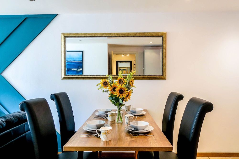 undefined 2 bed 2 bath apartment in City Centre 10