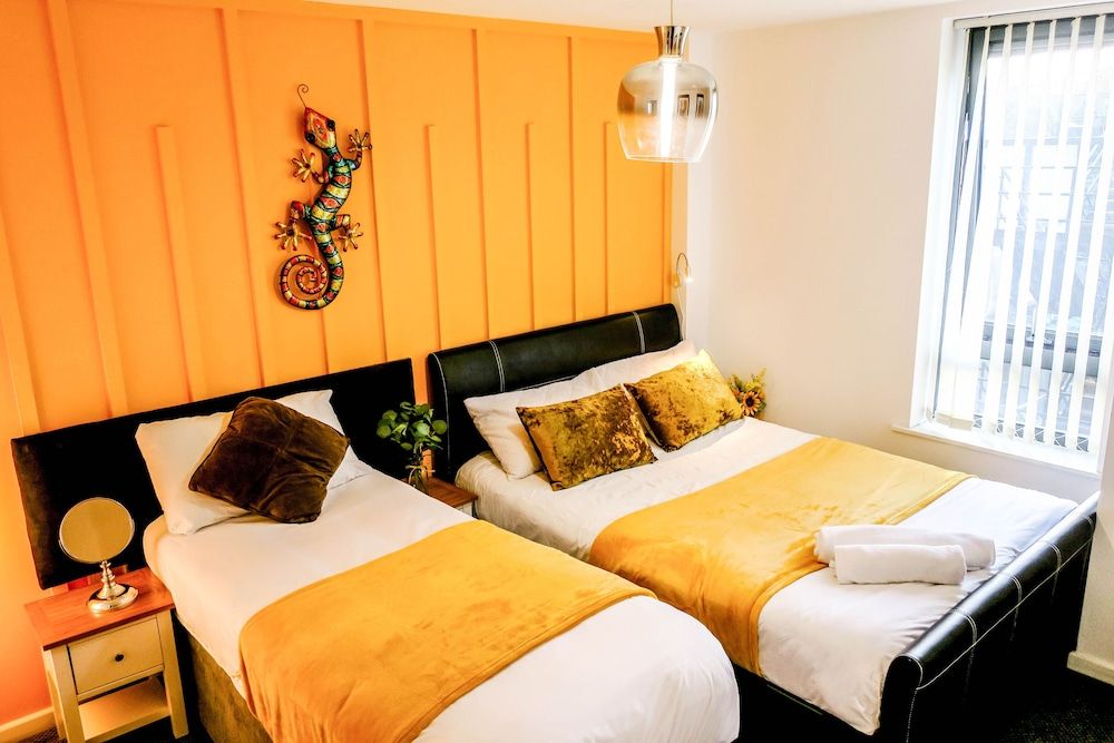 undefined 2 bed 2 bath apartment in City Centre 5