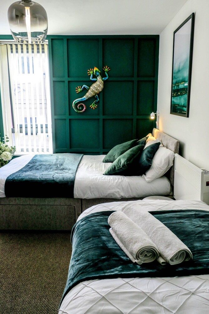 undefined 2 bed 2 bath apartment in City Centre 7