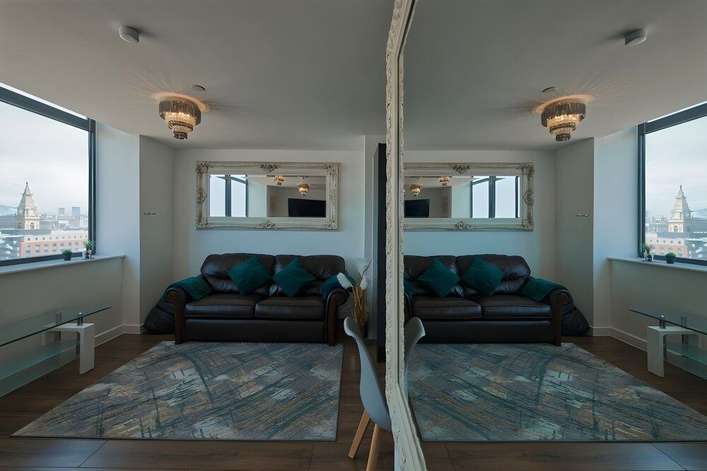 2 Bedroom Central Apartment With Parking Executive Apartment 21