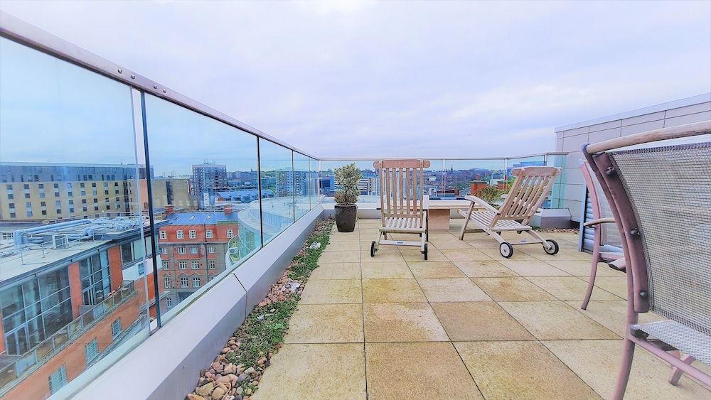 2 Bedroom Penthouse with Parking Premium Penthouse 12
