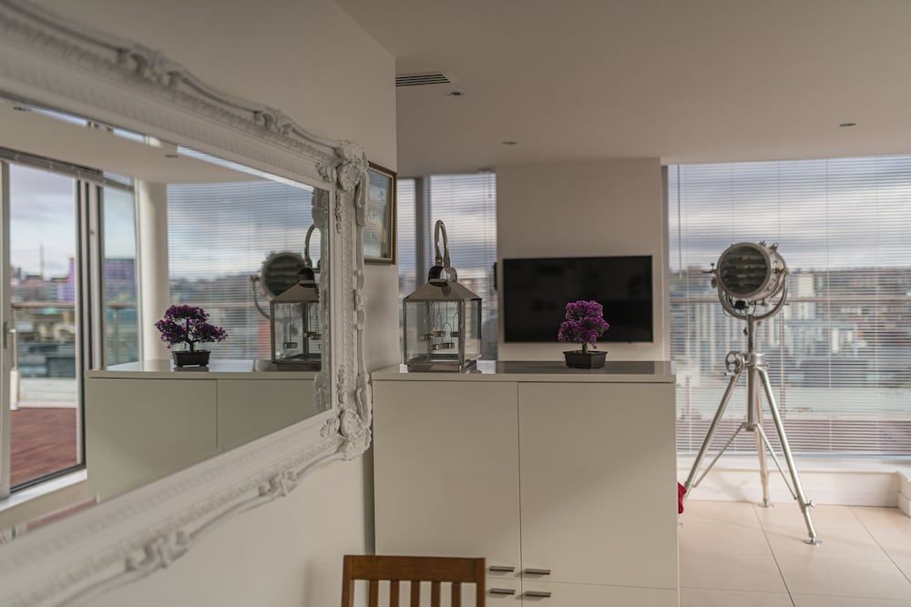 2 Bedroom Penthouse with Parking Premium Penthouse 22