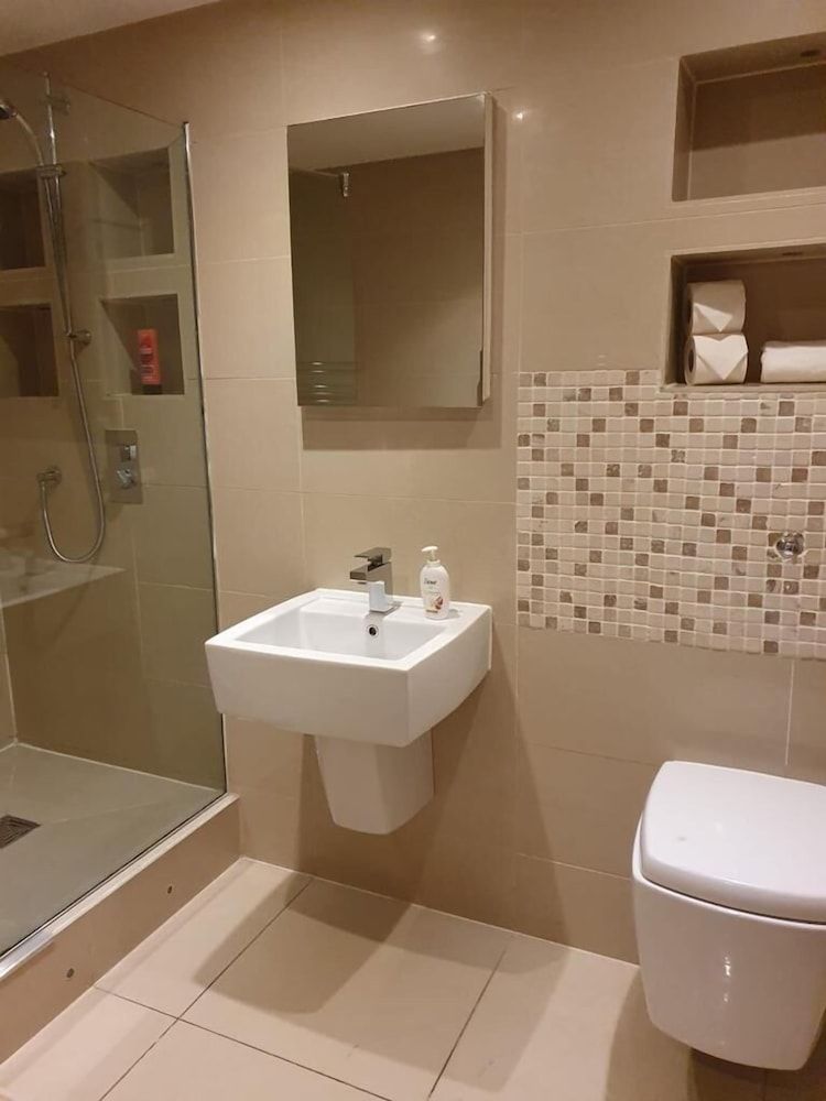 Contractor Mid week bookers Business Duplex, 2 Bedrooms, City View 4