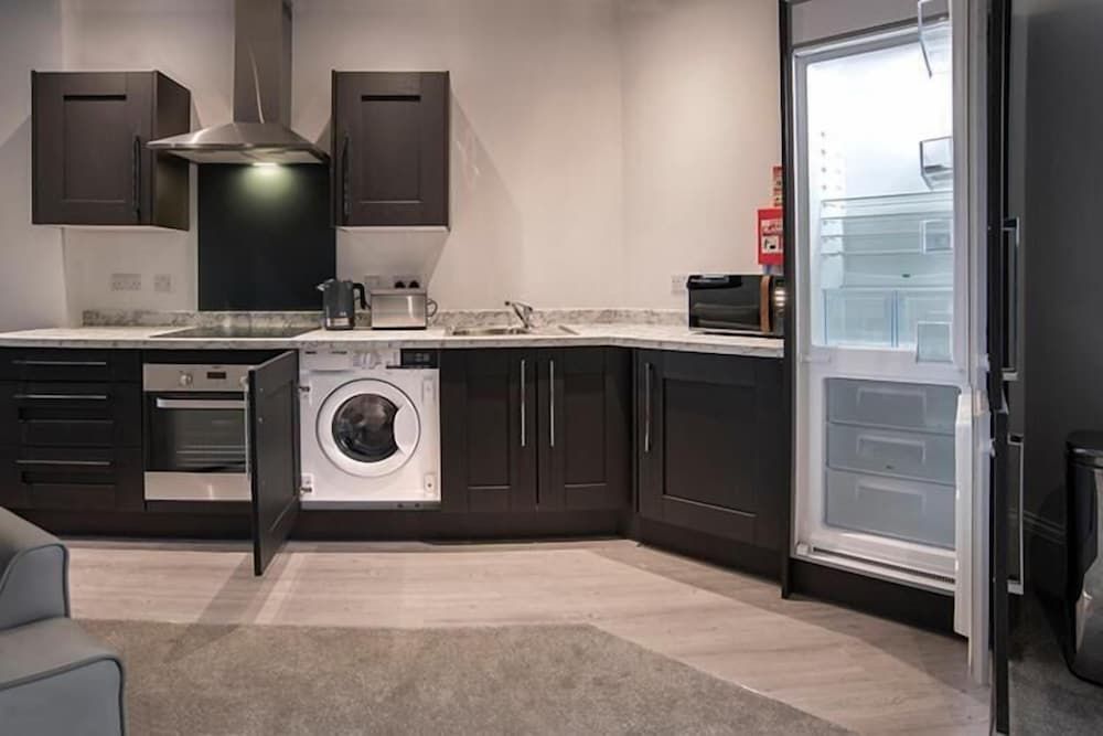 Cavern Quarter Apts - 31 North John St Apartment, 2 Bedrooms 7