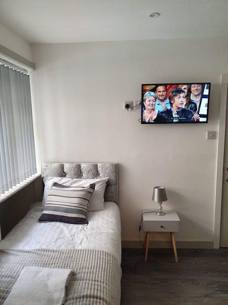 undefined Immaculate 3-bed Studio in Liverpool City Centre 7