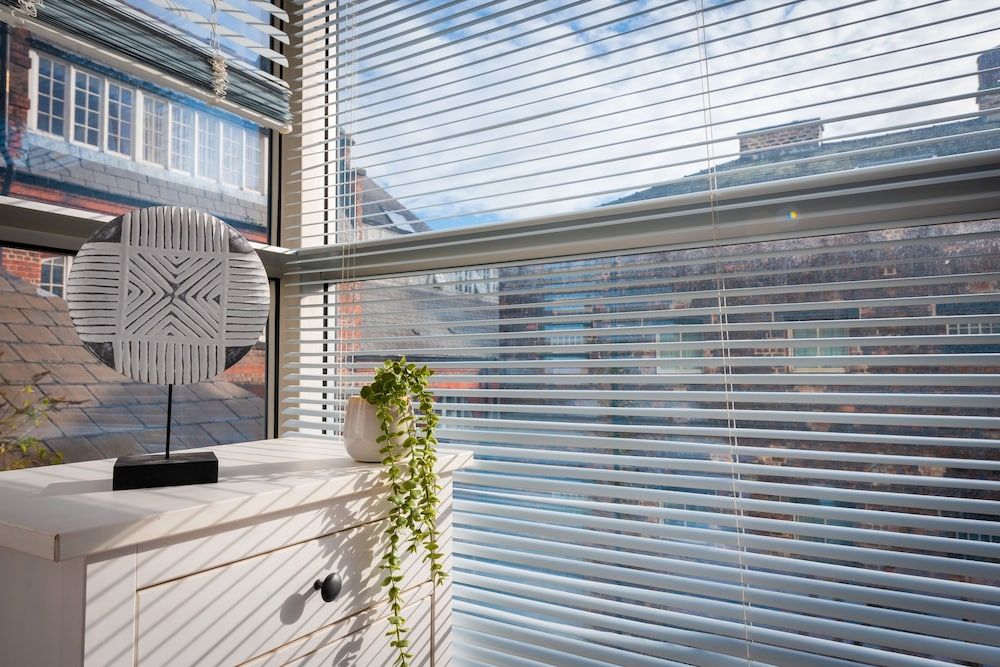 Free Parking, Balcony, Modern, 2 Bed, Citycentre Apartment 16