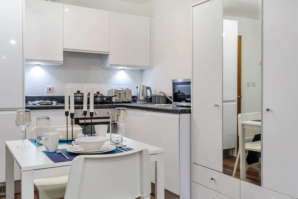 undefined Contemporary Apartment - Liverpool 7
