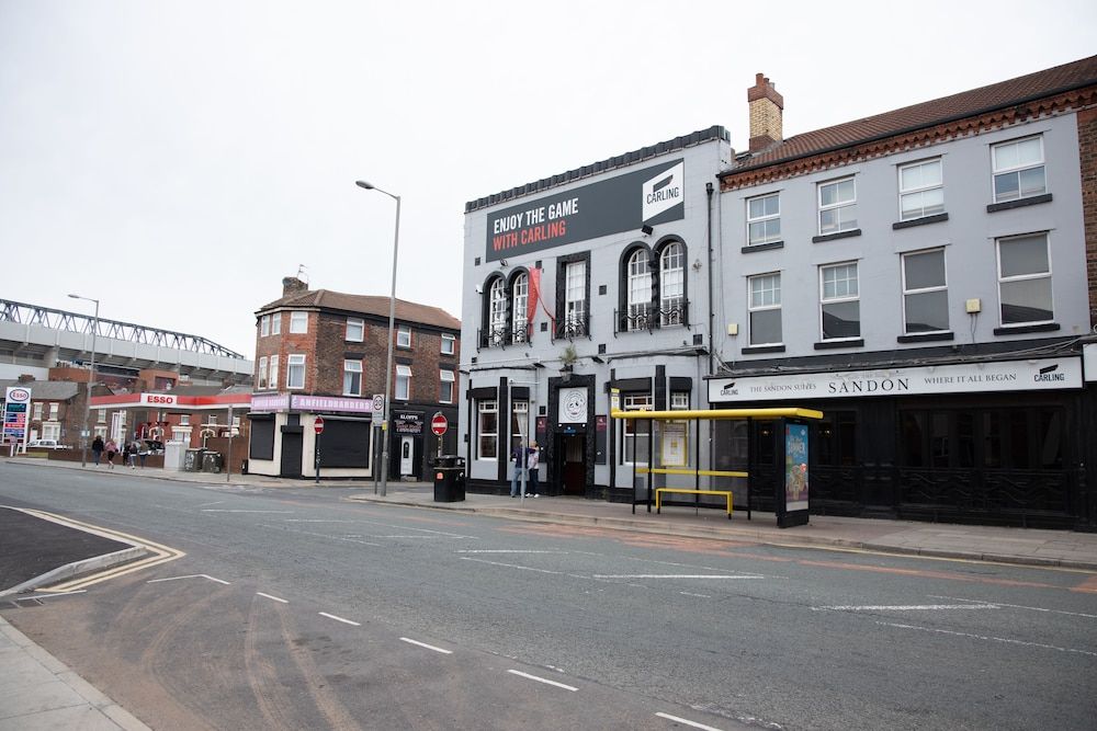 undefined The Sandon Hotel