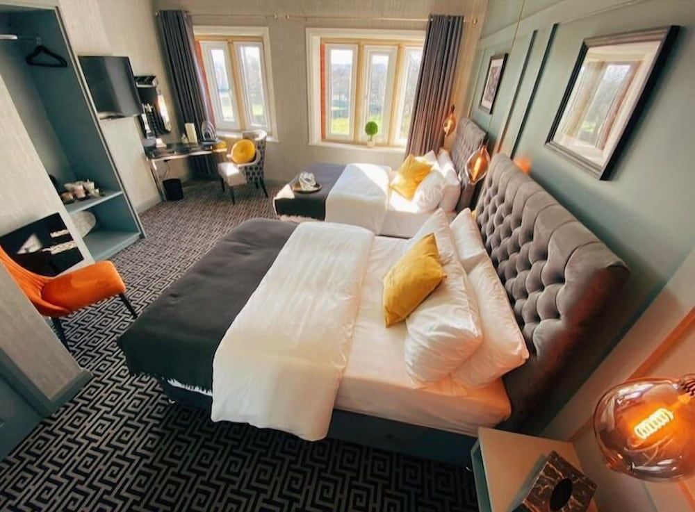 undefined Phoenix Hotel Liverpool 3