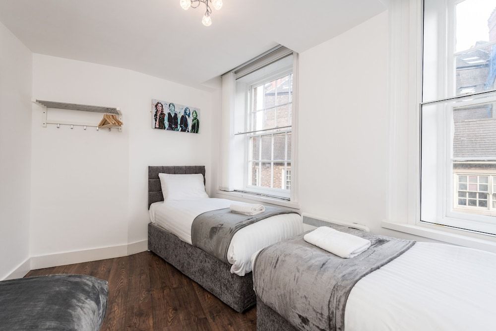 Prestige STAY Aparthotel Cavern Quarter Superior Apartment, 1 Bedroom 3