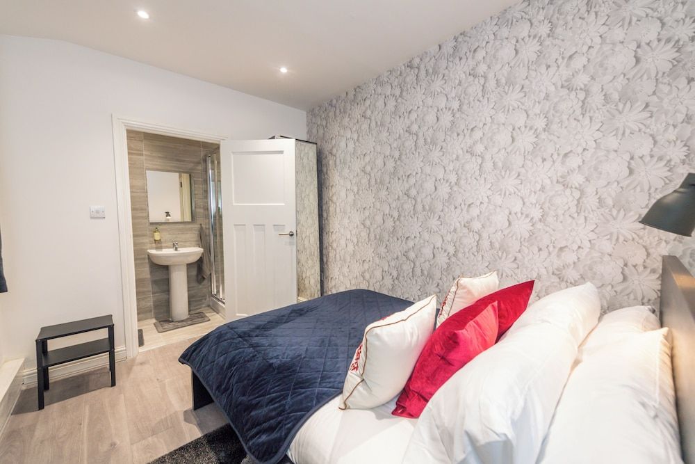 undefined The Blossoms Liverpool City - Modern Studios and Apartments near Anfield 7