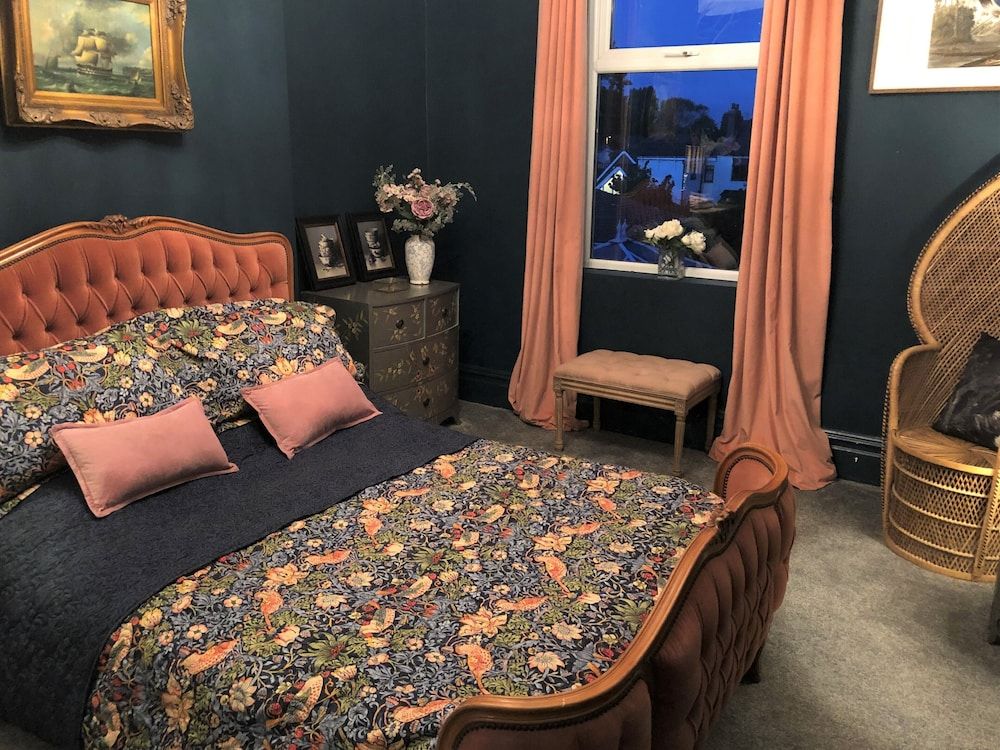 undefined Lyndhurst 4