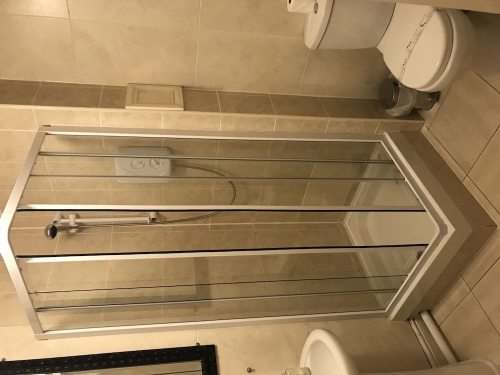 Sheil Suites Double or Twin Room 15