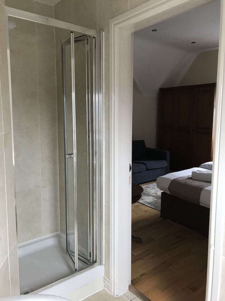 Sheil Suites Double or Twin Room 20