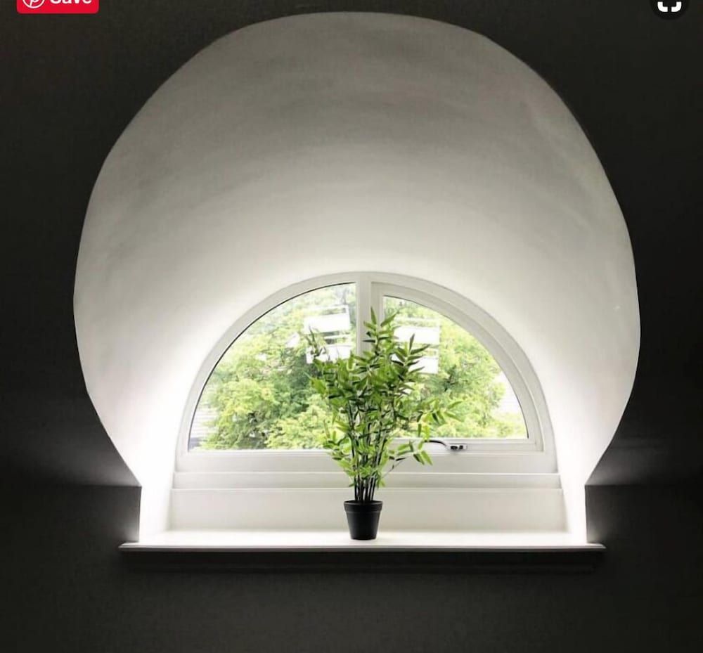 undefined Host so well at Lark Lane 6