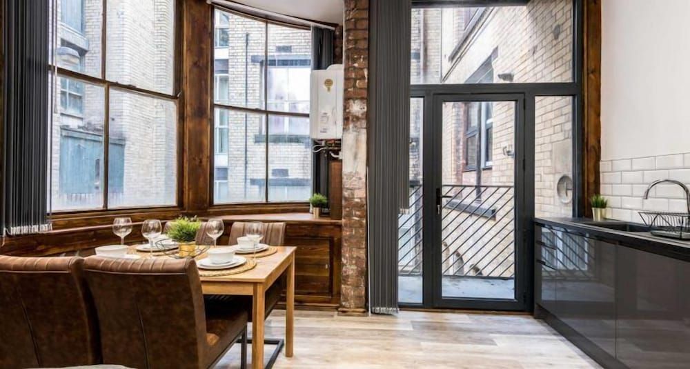 UStay 27 Stanley Street Party Apartments Apartment 10