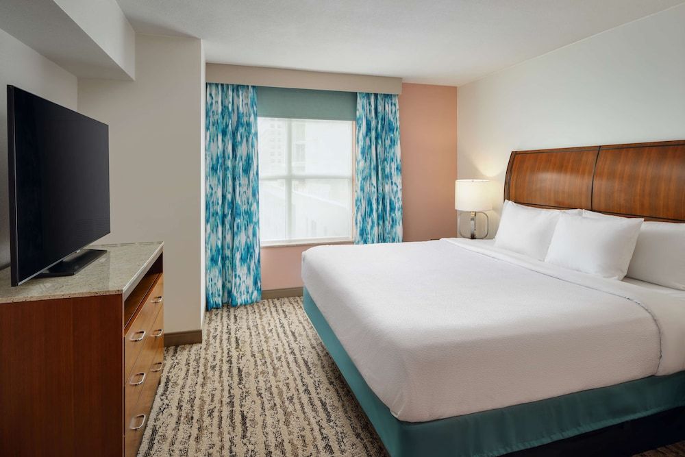 Junior Suite, One King Bed