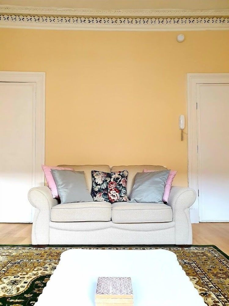 Spacious Apartment In Glasgow Apartment, 3 Bedrooms 22