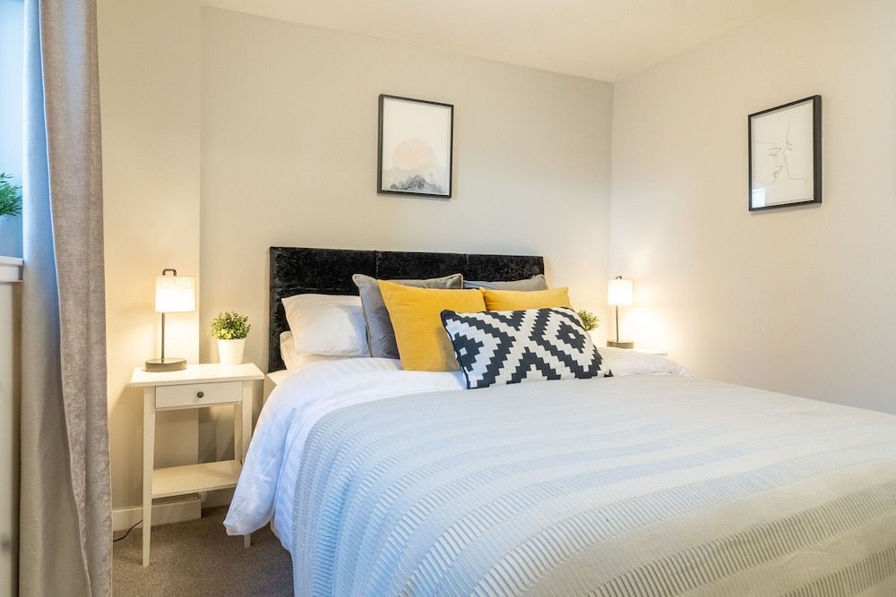 undefined Luxury Riverview City Centre Apartment 10