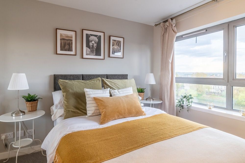 undefined Luxury Riverview City Centre Apartment 8
