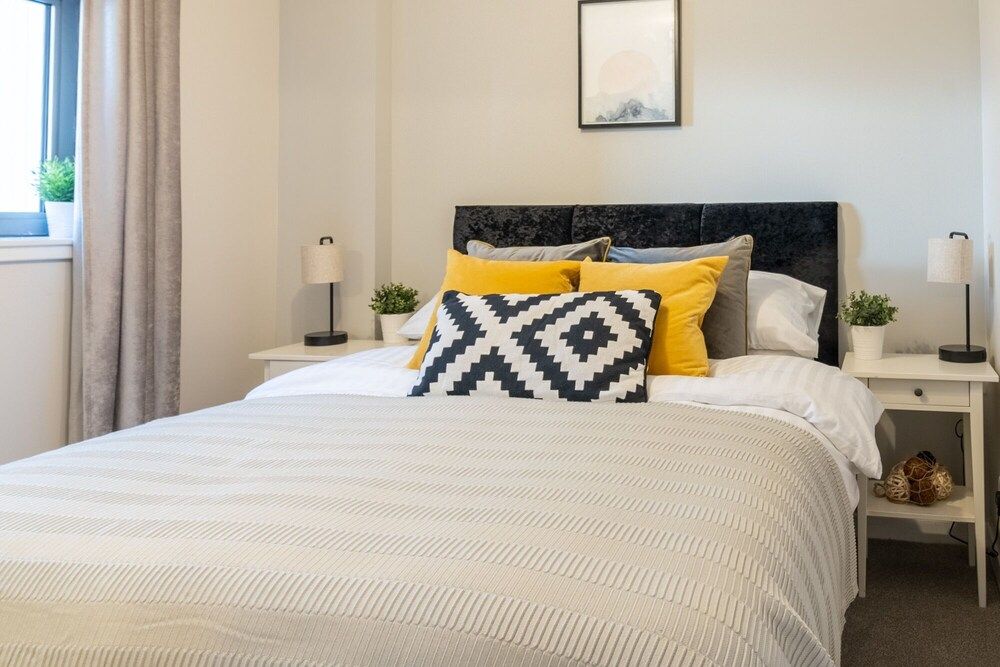 undefined Luxury Riverview City Centre Apartment 9