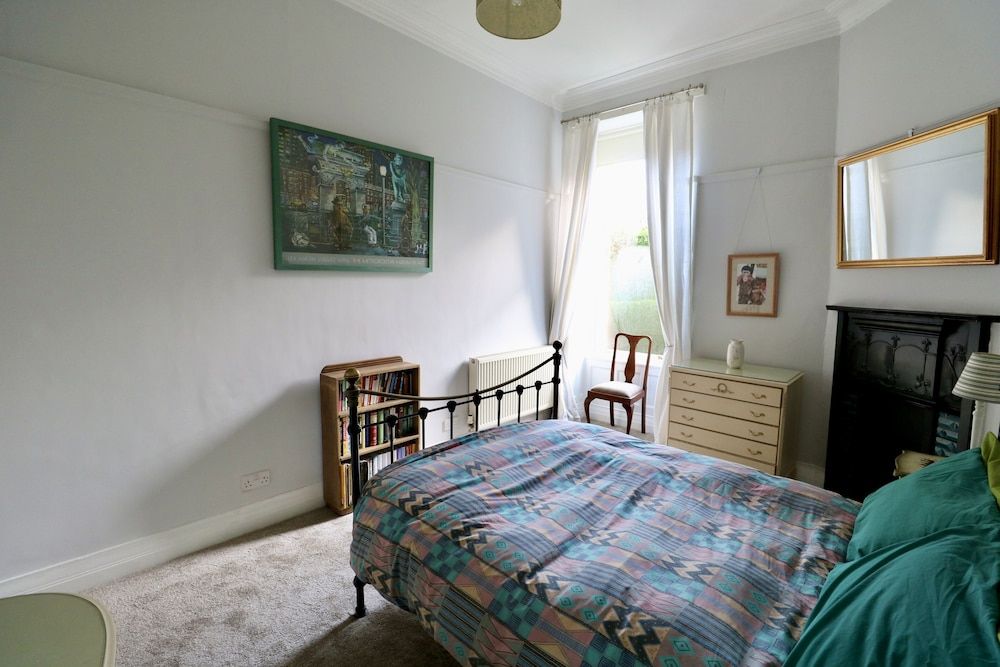 undefined Period Deco flat in west end 7
