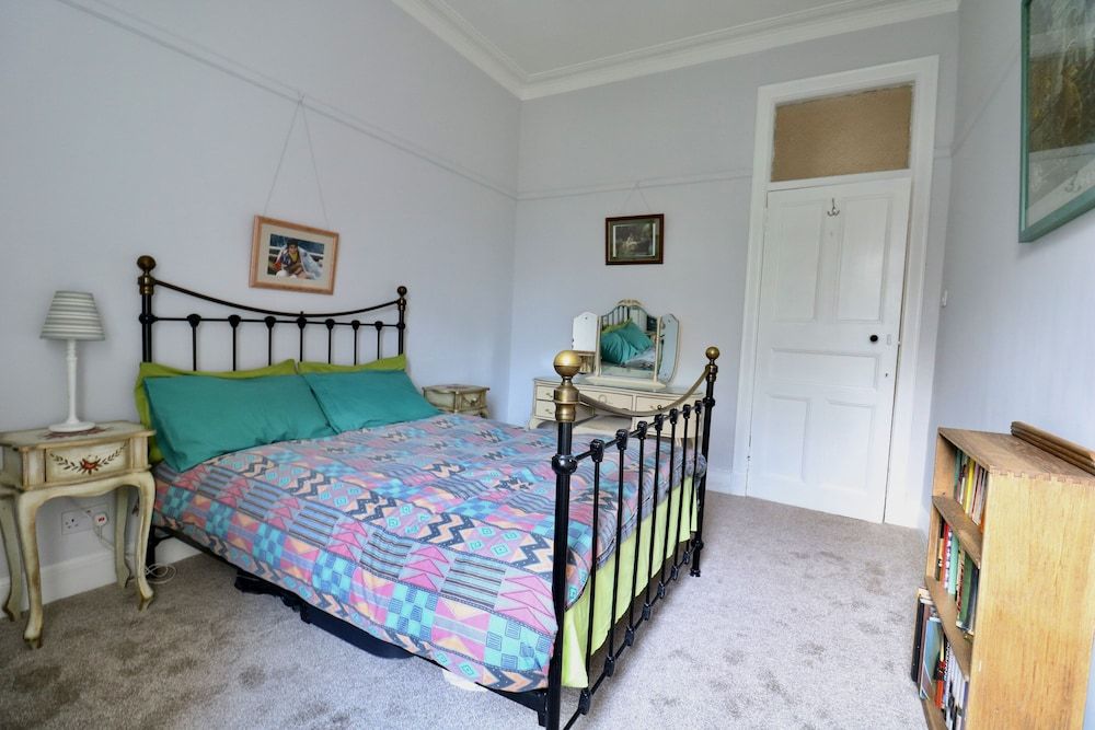 undefined Period Deco flat in west end 8