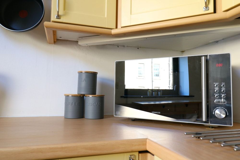 Comfortable Apartment in West End Apartment 10