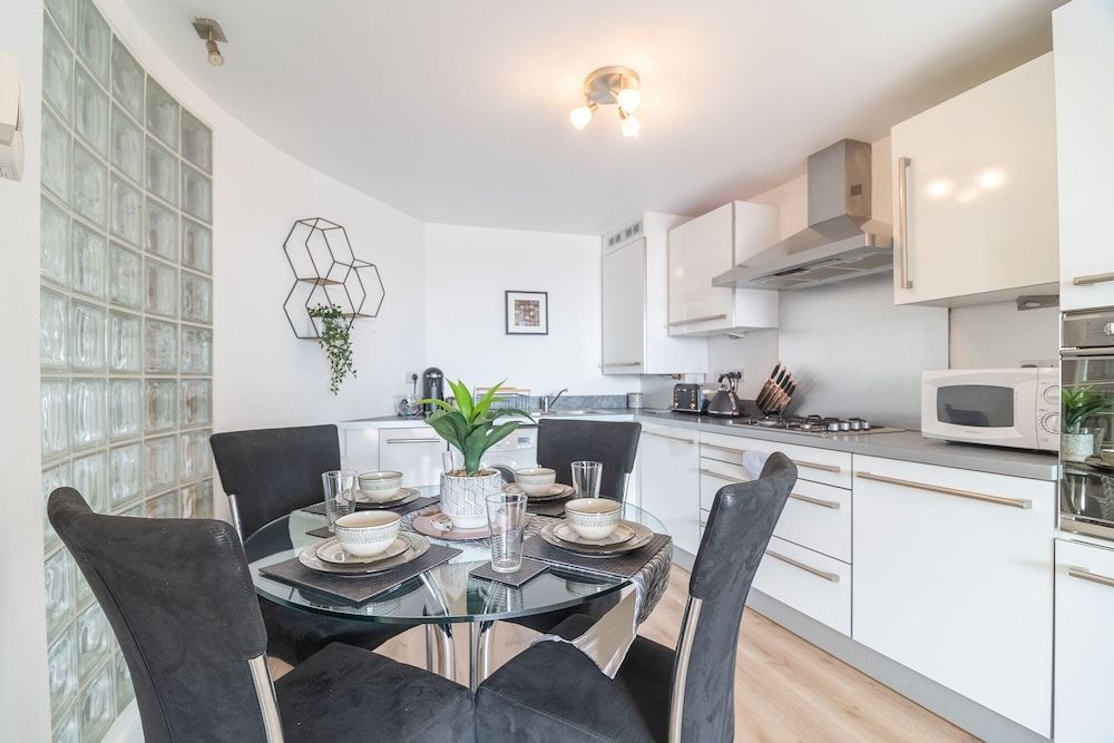 undefined Luxury Riverview City Centre Apartment 2