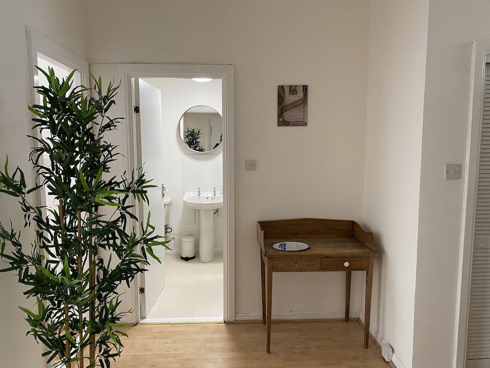 undefined Lovely 1-bed Apartment in Glasgow Merchant City 2